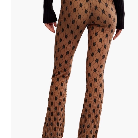 Brand new without tag Free People Margo lace overlay flare pants size XS. - Picture 2 of 8